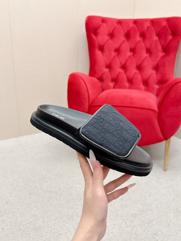 CD Aqua Sandals Black Oblique Jacquard Frabic 476662