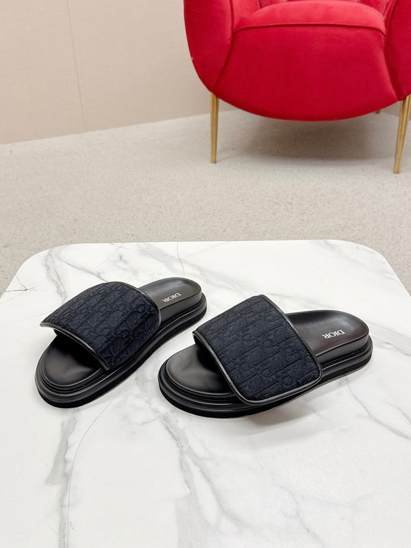 CD Aqua Sandals Black Oblique Jacquard Frabic 476662