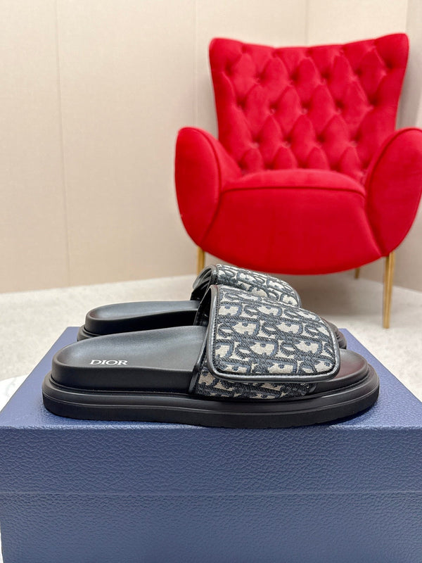 CD Aqua Sandals Beige Black Oblique Jacquard Frabic 476664