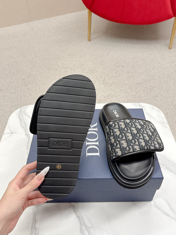 CD Aqua Sandals Beige Black Oblique Jacquard Frabic 476664