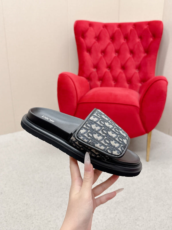 CD Aqua Sandals Beige Black Oblique Jacquard Frabic 476664