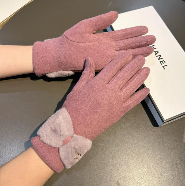GLOVES IN CREPE PINK WOOL WITH RABBIT FUR 456296