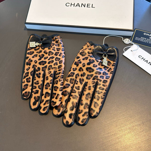 GUANTI IN PELLE DI AGNELLO MONOGRAMMA MARRONE PERÙ 465005