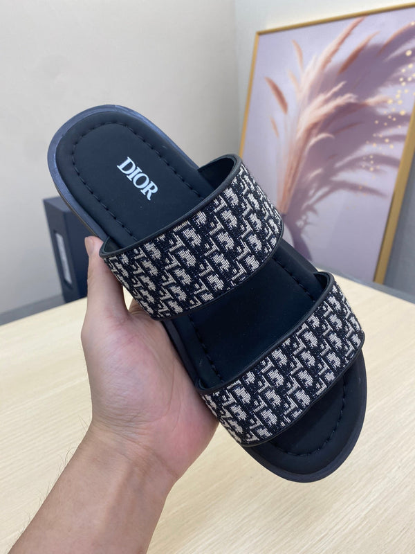 CD DOUBLE STRAP SLIPPER BLACK AND WHITE JACQUARD