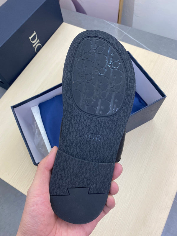 CD DOUBLE STRAP SLIPPER BLACK GRAINED CALFSKIN