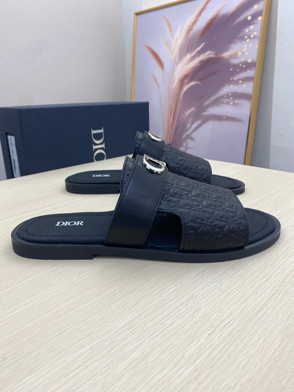 SANDALO SLIDE CUT CON SIMBOLO CD IN PELLE NERA