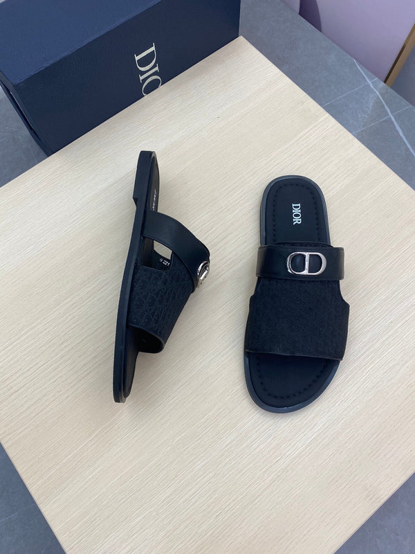 CD SYMBOL SLIDE CUT SANDAL BLACK JACQUARD