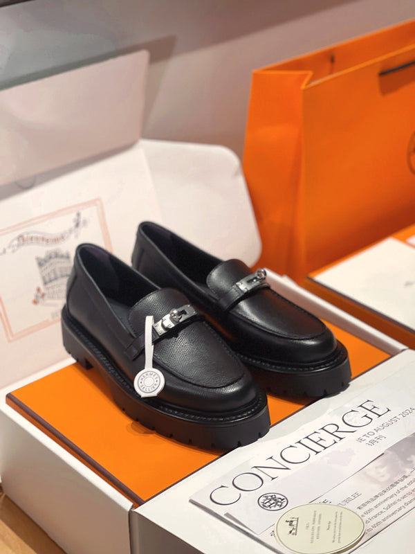 HM Icone Loafer In Black Calfskin 100111
