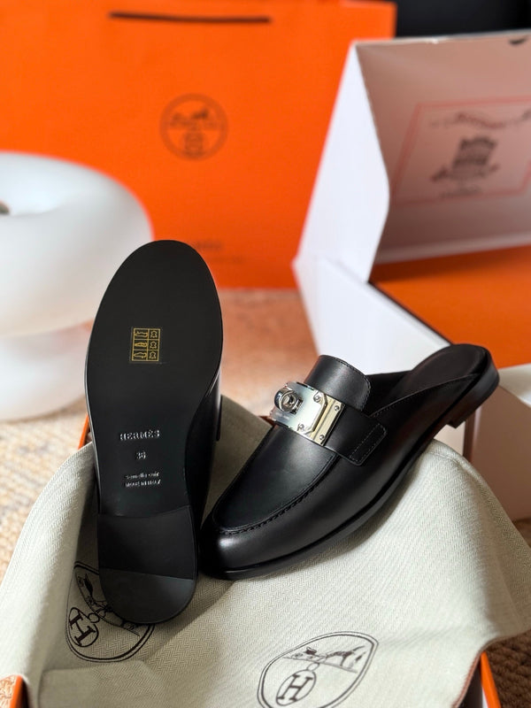 HM Hot Slip-on Black Cafskin 531370