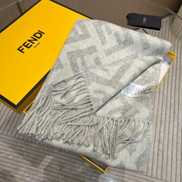 FF 170 CM SCARF IN DOVE GREY WOOL AND CASHMERE