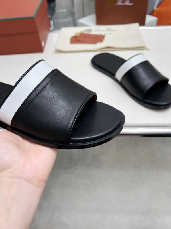 LP SLIPPER PATHON BLACK CALFSKIN