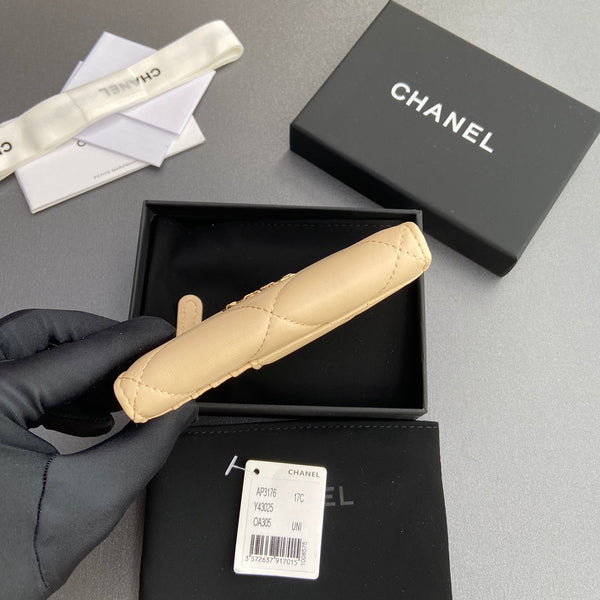 CC 19 Zipper Card Holder Beige Sheepskin GHW 234762