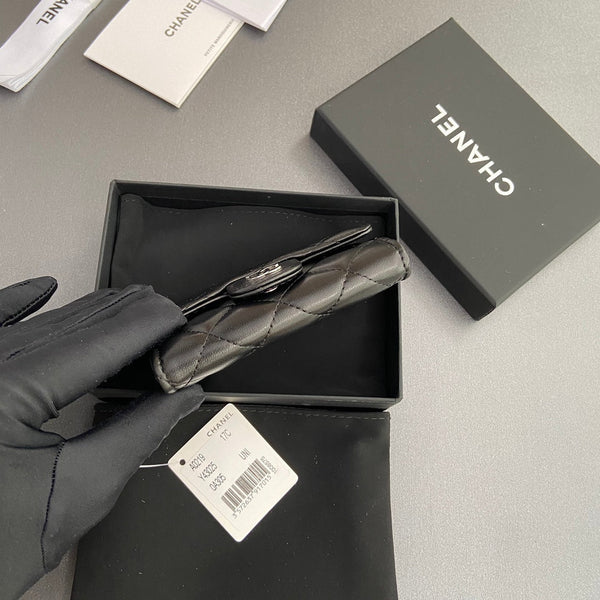 CC Zipper Flap Card Holder Black Sheepskin Sliver Steel 234675