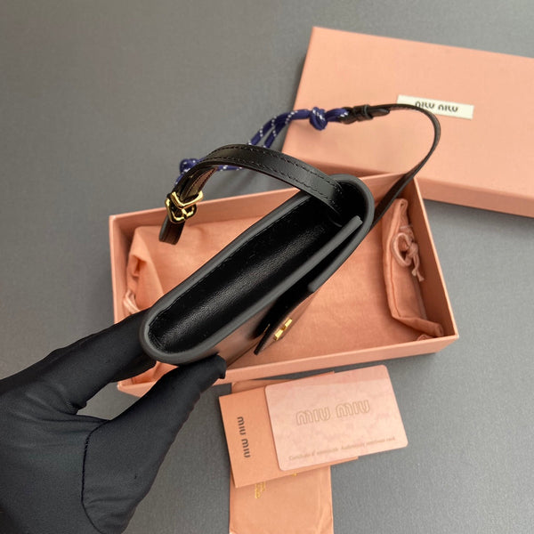 MICRO BAG 19 IN BLACK SMOOTH CALFSKIN