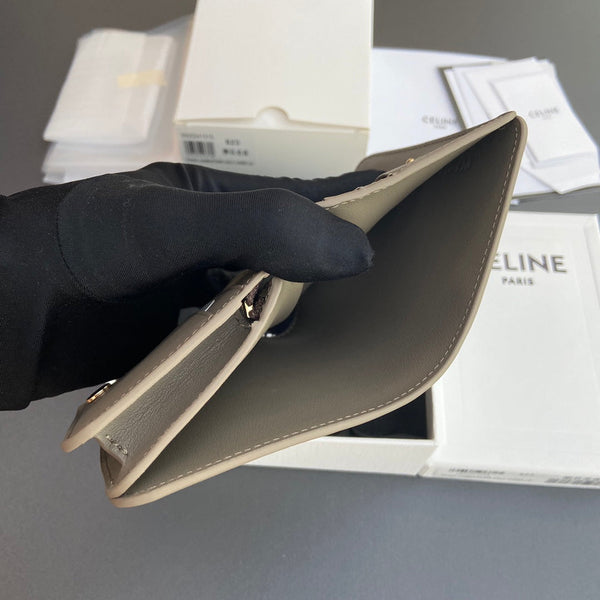 TRIOMPHE 622 Compact Wallet Modern Taupe Leather