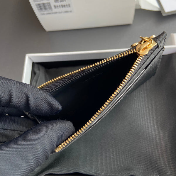 TRIOMPHE Zipped Card Holder Charms Beige Grained Cowhide