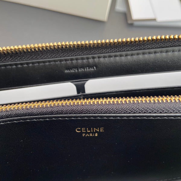 TRIOMPHE Long Zipper Closure Bag Black Shiny Cowhide