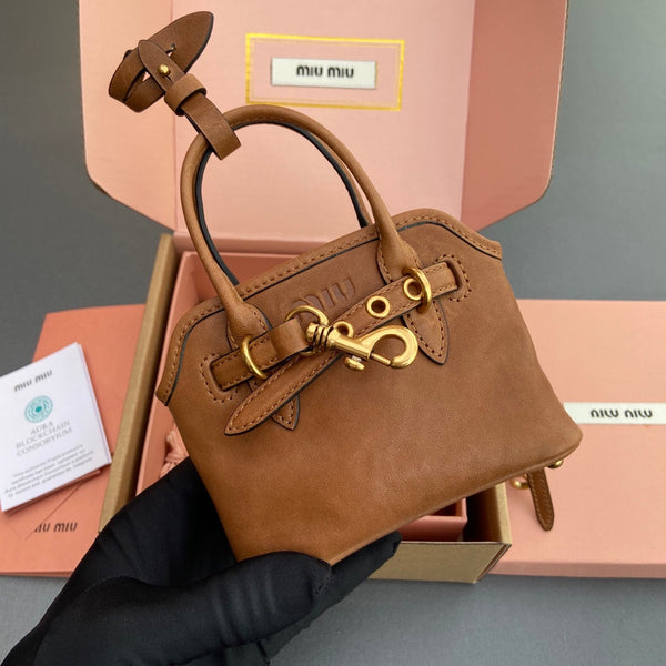 AVENTURE BAG 13 IN SANTA FE BROWN SHINY CALFSKIN