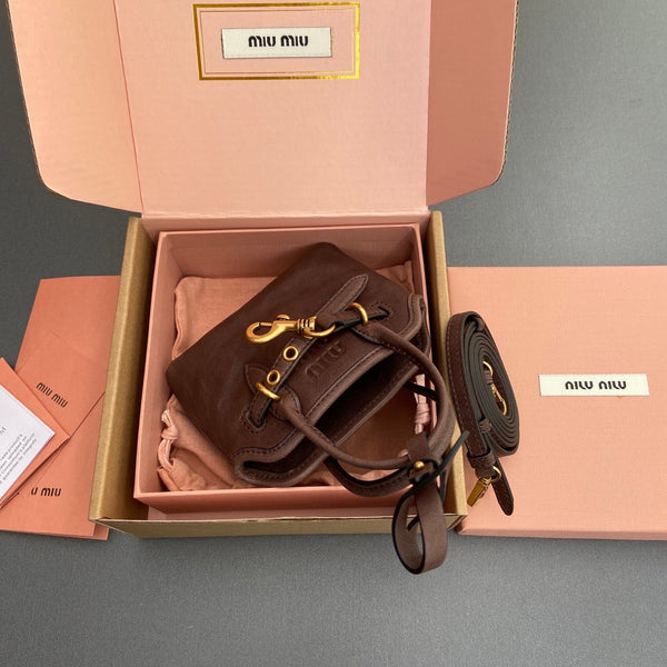 AVENTURE BAG 13 IN CRATER BROWN SHINY CALFSKIN