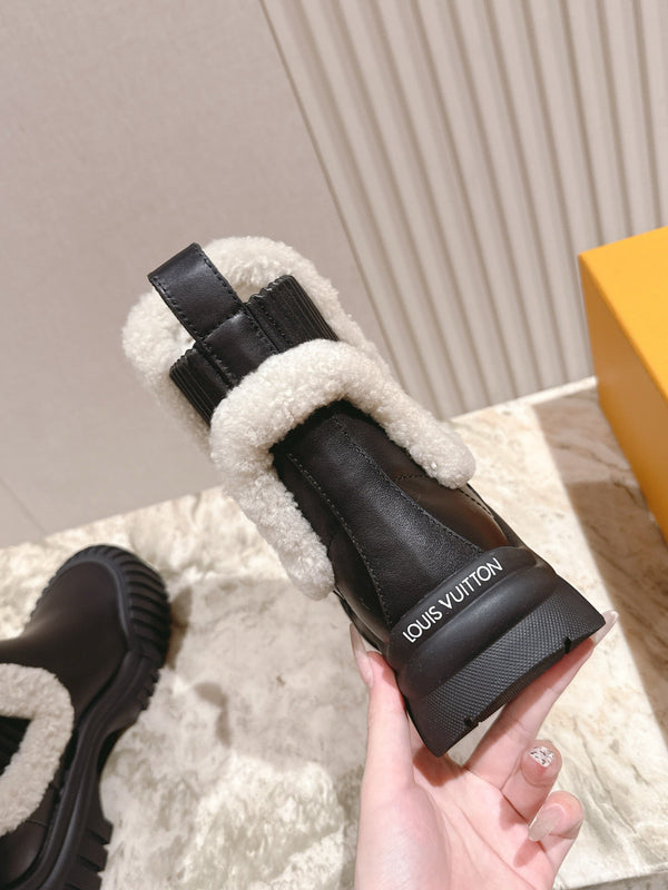 LV Ruby Flat Ankle Boot 50mm Black Cowhide & Fur 450346