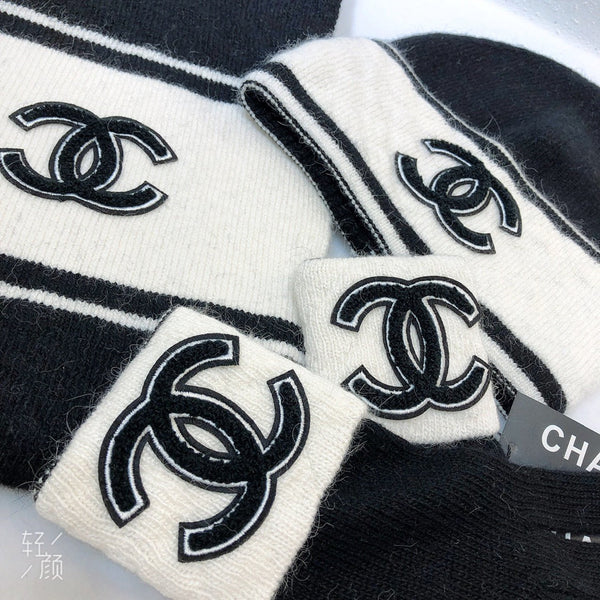 SET TRE PEZZI IN CASHMERE BIANCO E NERO 423996