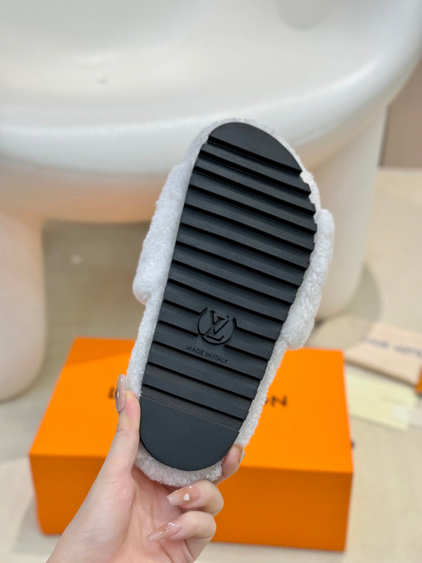 LV Fur Slippers White With Black Text Pure Wool