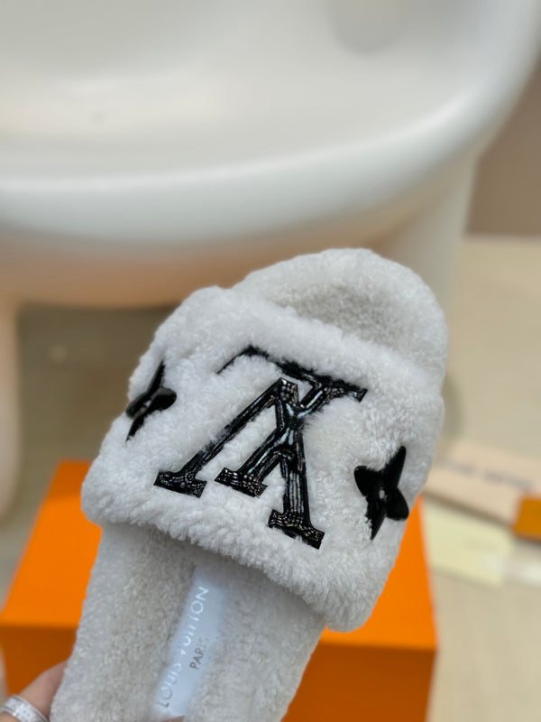 LV Fur Slippers White With Black Text Pure Wool