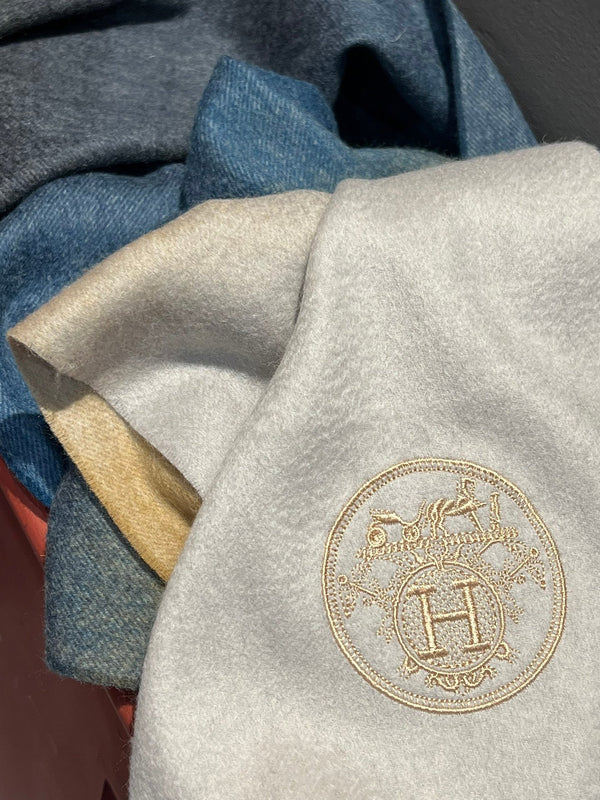 Scarf 190 CM In White Beige Mix Black Blue Cashmere