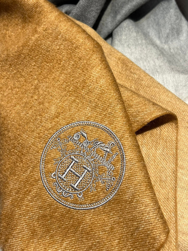 Scarf 190 CM In Dark Beige Mix Grey White Cashmere