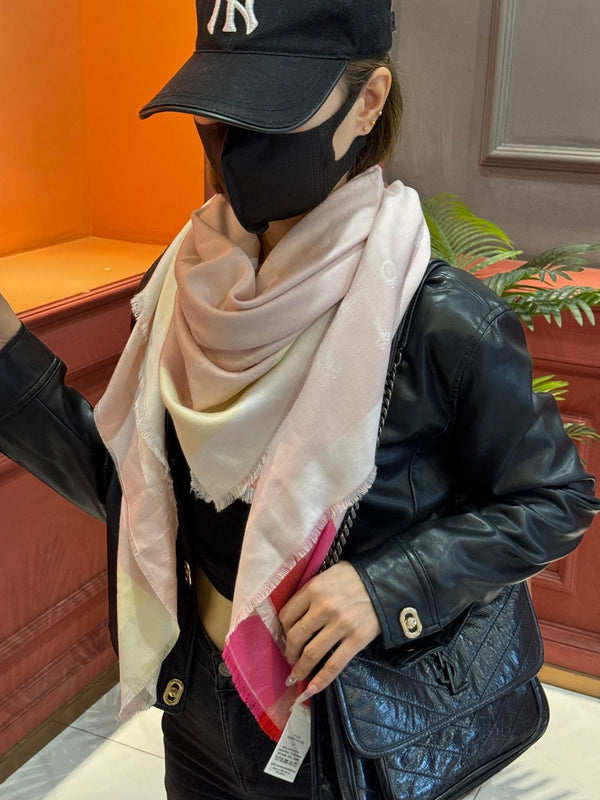 SCIALLE 140 CM IN CASHMERE E SETA ROSA CHIARO 413801