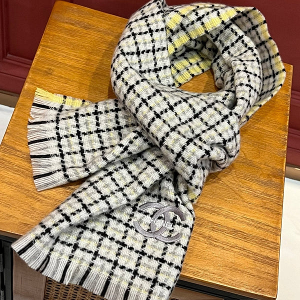 CC Scarf 190 CM In White Yellow With Black Plaid Cashmere 416805