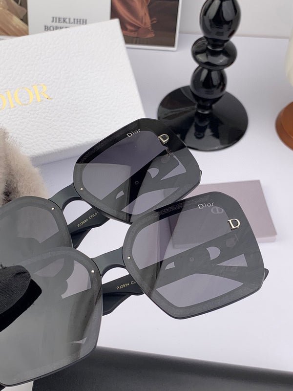 OCCHIALI DA SOLE MONTAIGNE D4292 IN ACETATO