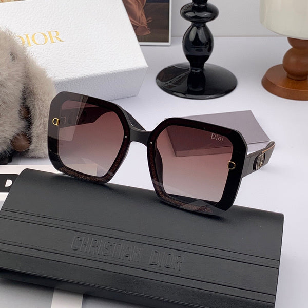 OCCHIALI DA SOLE MONTAIGNE D4292 IN ACETATO