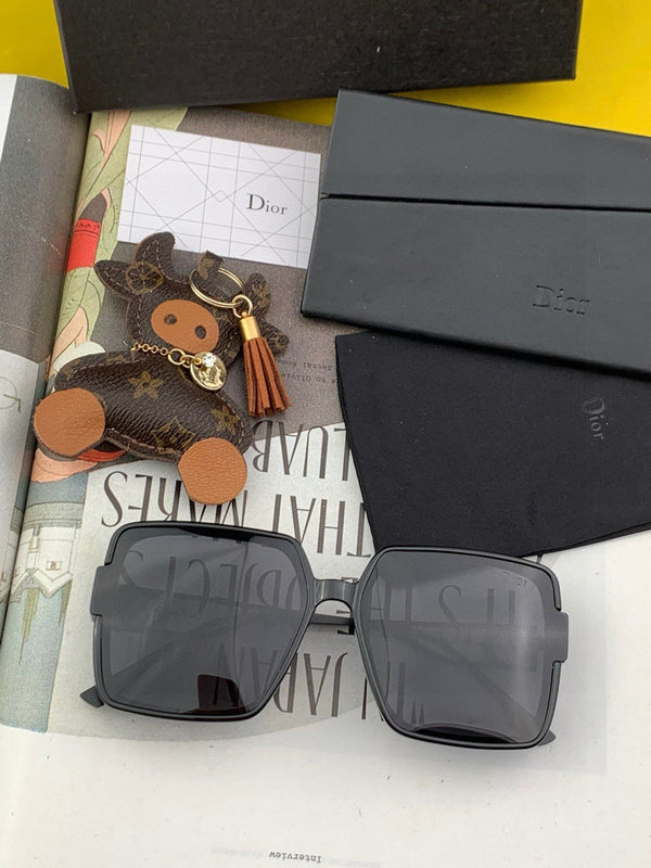 OCCHIALI DA SOLE MONTAIGNE D5541 IN METALLO