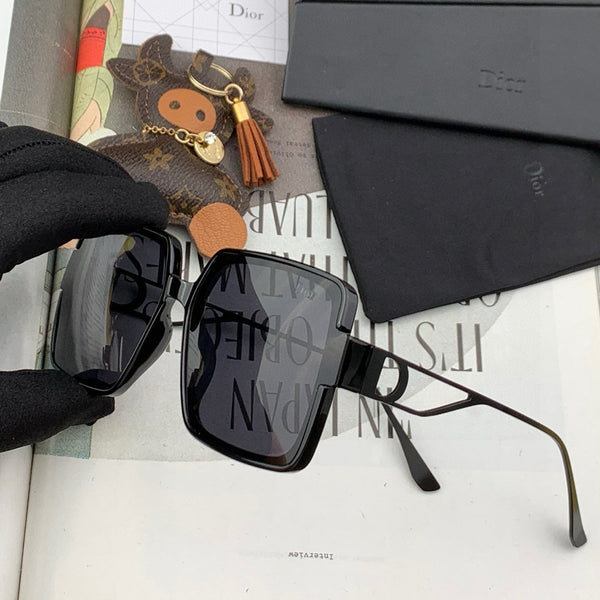 OCCHIALI DA SOLE MONTAIGNE D5541 IN METALLO