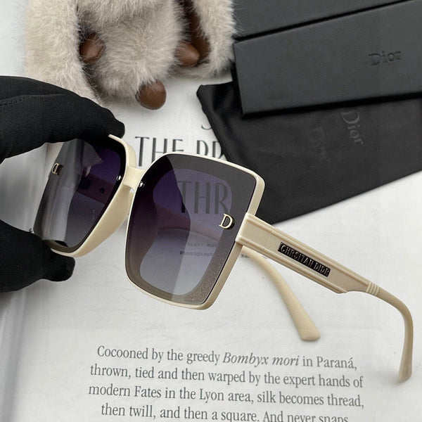 OCCHIALI DA SOLE MONTAIGNE CD1615 IN ACETATO