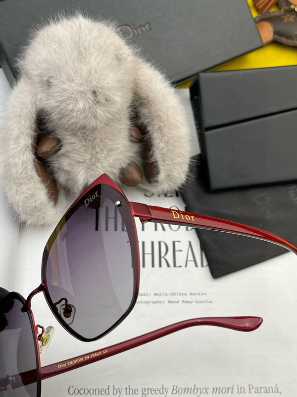 OCCHIALI DA SOLE MONTAIGNE CD3192 IN ACETATO ROSSO