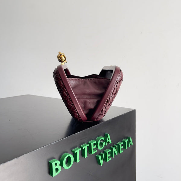 CLASSIC KNOT 20 IN PLUM PURPLE LAMBSKIN