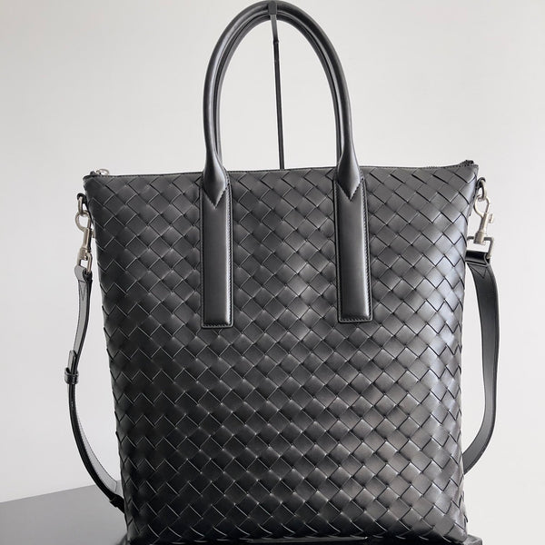 BV 25 Zipped North-South Tote 33.5cm Black Intrecciato Leather