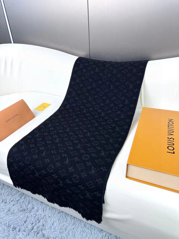 SCIARPA 180 CM IN CASHMERE MONOGRAM CLASSICO NERO 396441