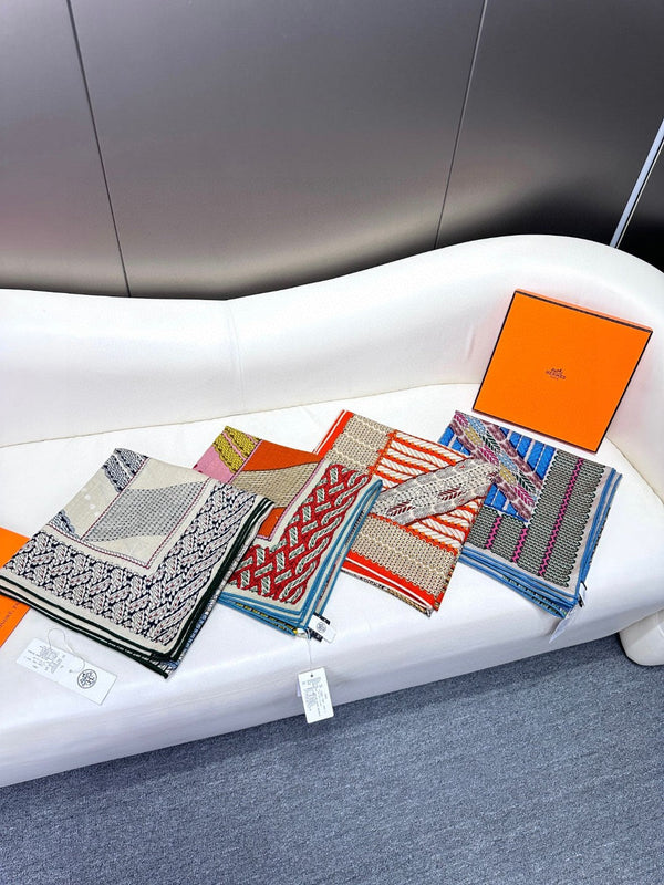 Dressage Tressage Shawl 140 CM In White Black Colorful Silk