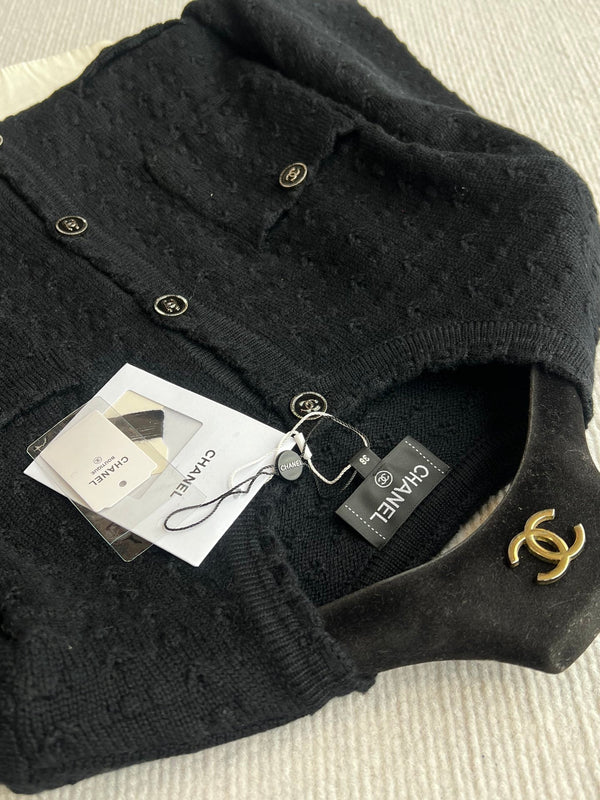 Chanel 25P Cardigan Black Cashmere 220195