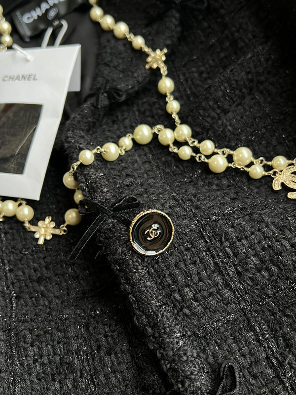 CC 25 Set Black And White Striped Synthetic Fabric 244330