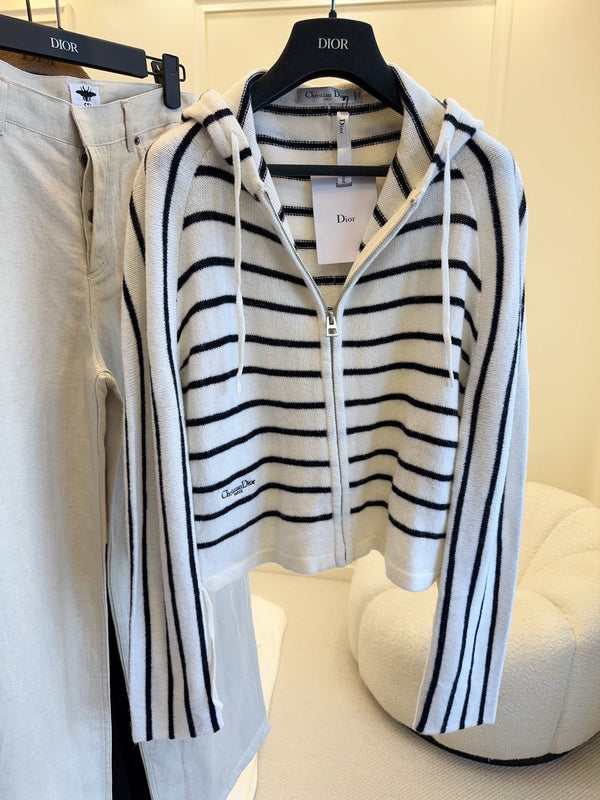 CD 25 Cardigan con cappuccio in lana bianca e nera