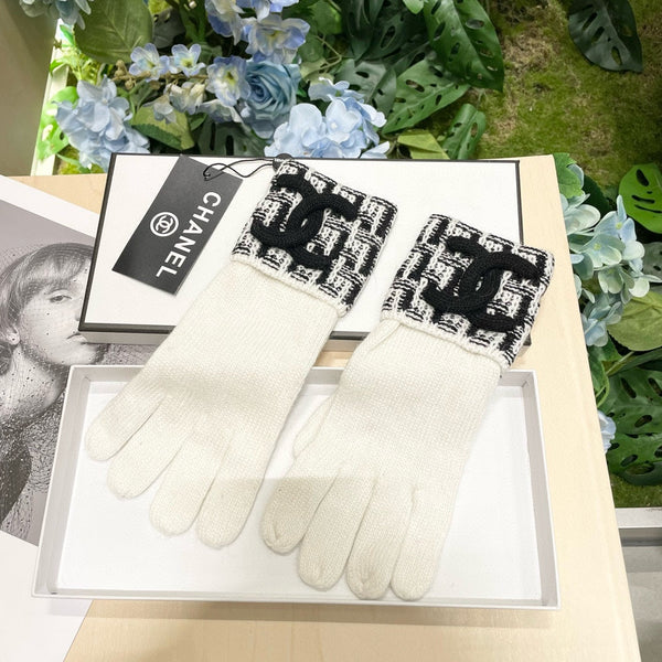 GUANTI IN MAGLIA DI LANA MISTO BIANCO NERO 462430