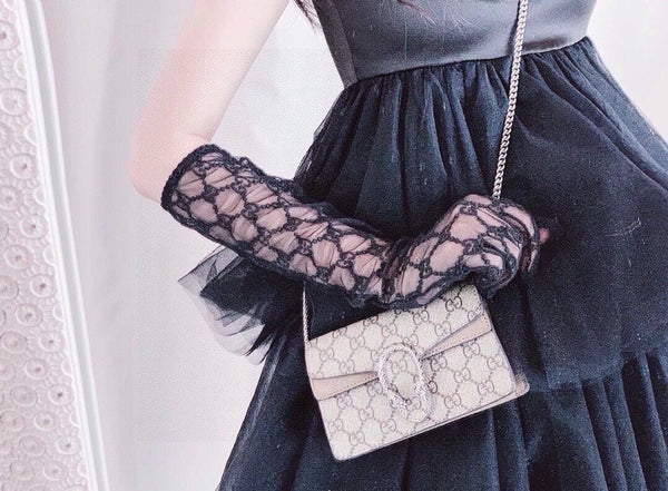 GUANTI IN RETE DI PIZZO RICAMATI NERI 462433