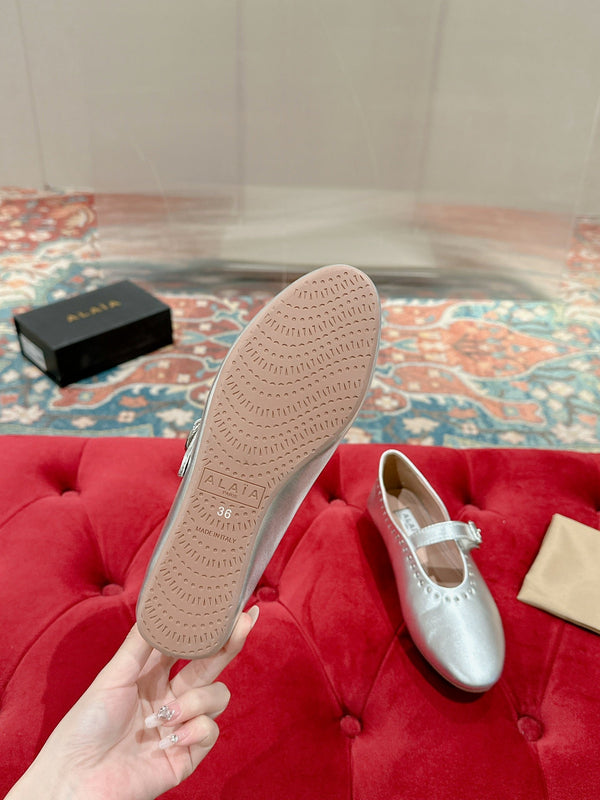 ALAIA MARY JANE IN SILVER LAMBSKIN WITH SILVER HARDWARE