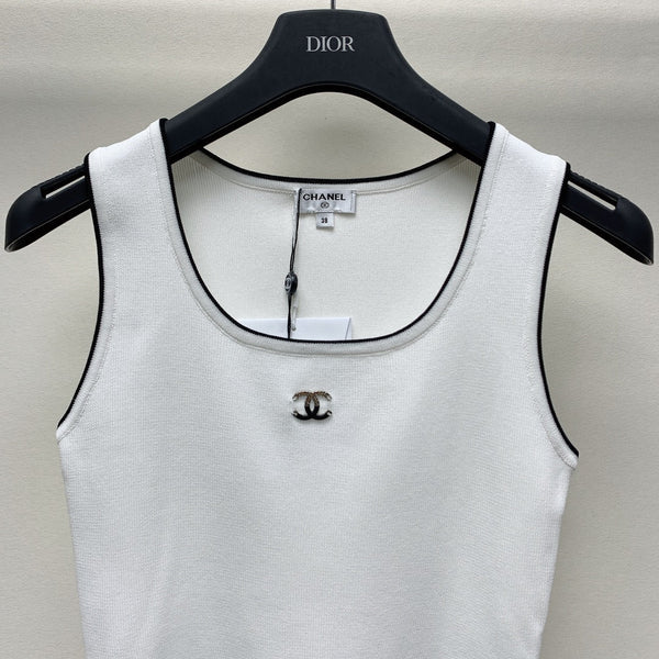 CC 25 Round Neck Knitted Embroidered Logo Vest in White 277575