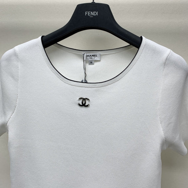 CC 25 Round Neck Knitted Embroidered Logo Top in White 277579