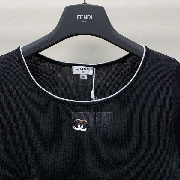 CC 25 Round Neck Knitted Embroidered Logo Top in Black 277581